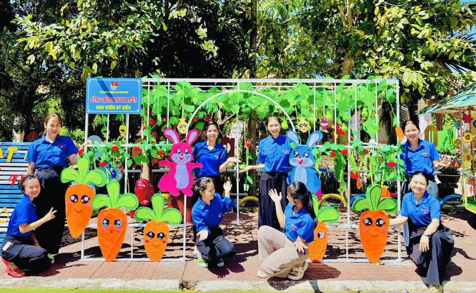 Công trình chào mừng kỷ niệm 94 năm ngày thành lập Đoàn Thanh niên Cộng sản Hồ Chí Minh (26/3/1931-26/3/2025).