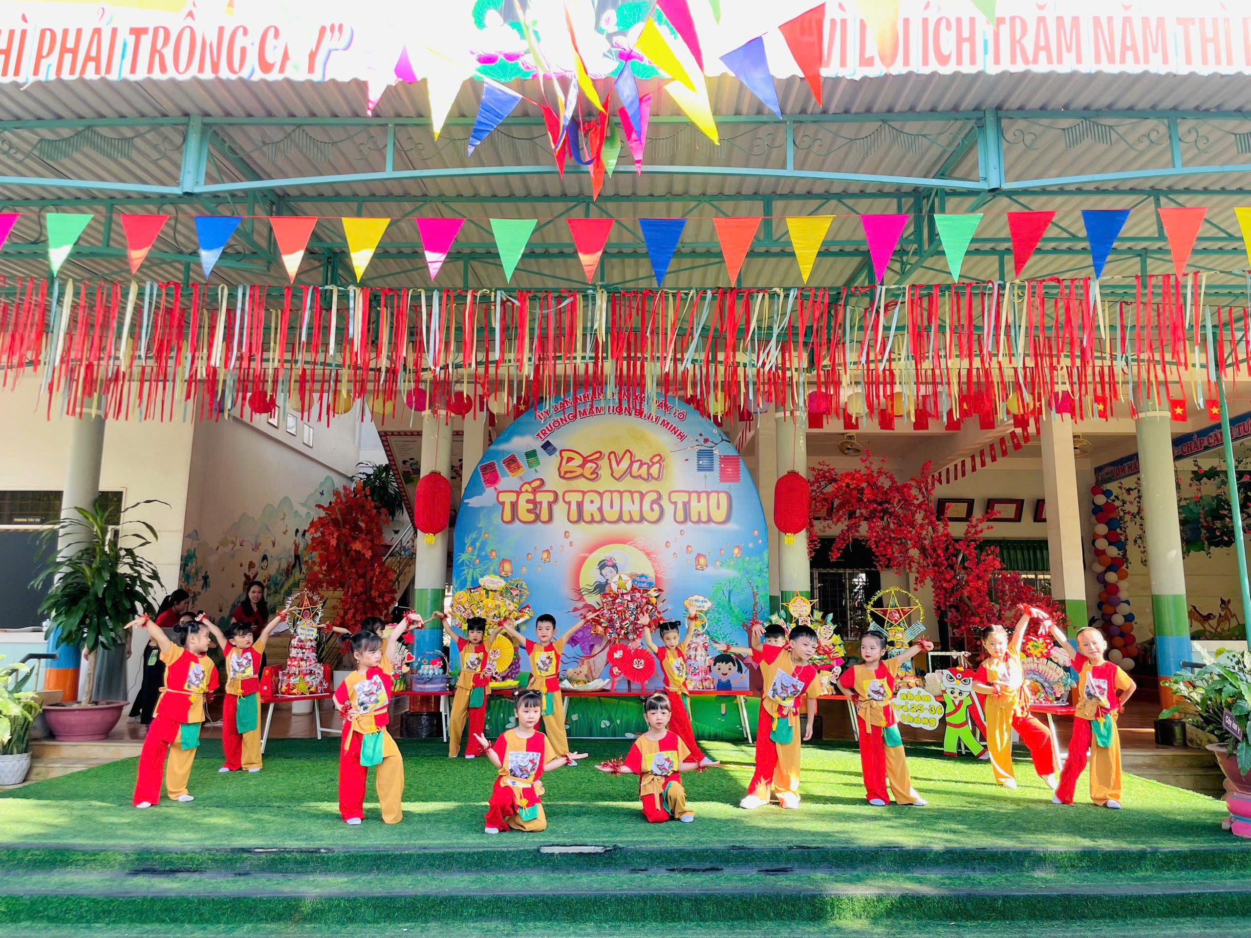 VUI TẾT TRUNG THU CÙNG CÁC BÉ TRƯỜNG MẦM NON BÌNH MINH